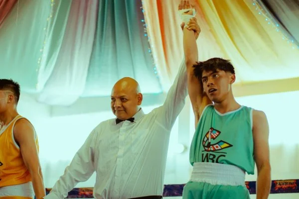 mexican boxer celebrating